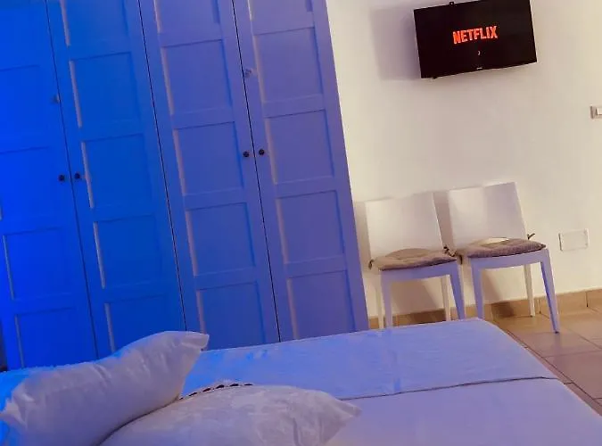 V&m Con Jacuzzi 奥斯图尼