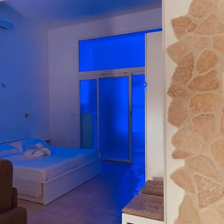 V&m Con Jacuzzi Ostuni