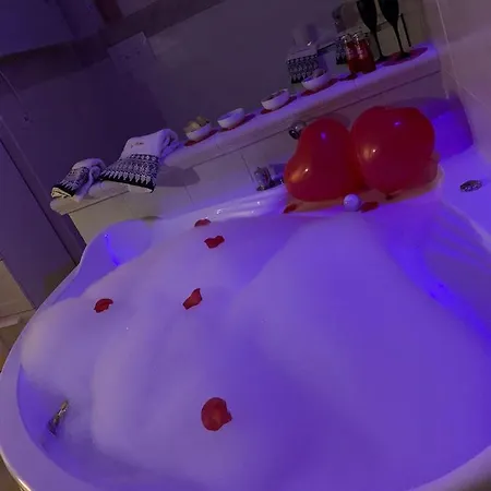V&m Con Jacuzzi *
