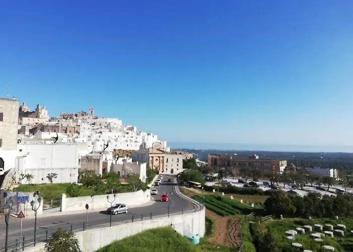 V&m Con Jacuzzi オストゥーニ