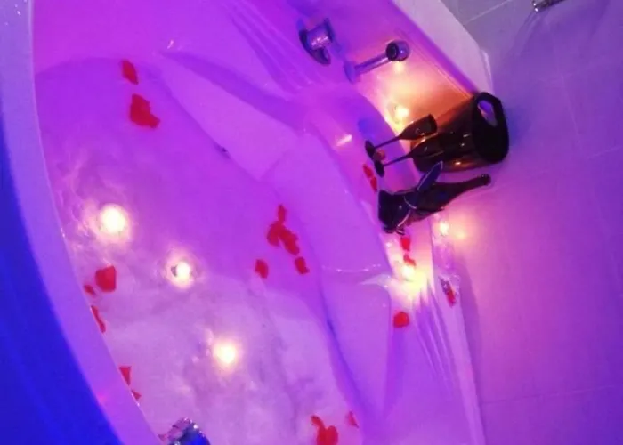 Holiday home V&m Con Jacuzzi